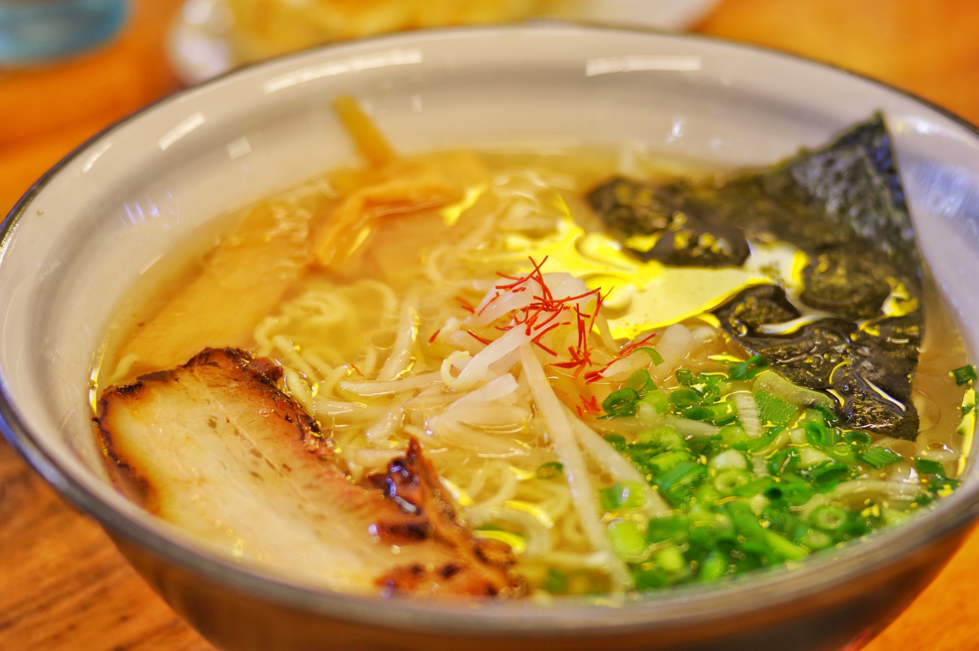 清湯牛骨スープ