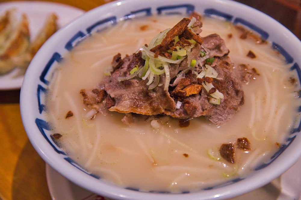 濃厚牛骨スープ